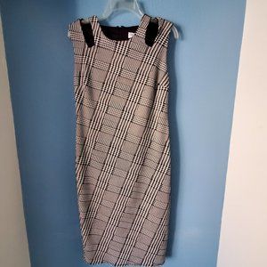 Carmen, Size M, Black & White